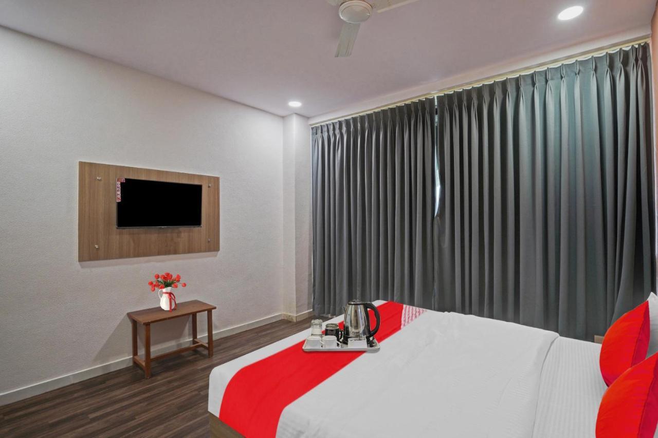 Hotel O Infinity Surat Luaran gambar