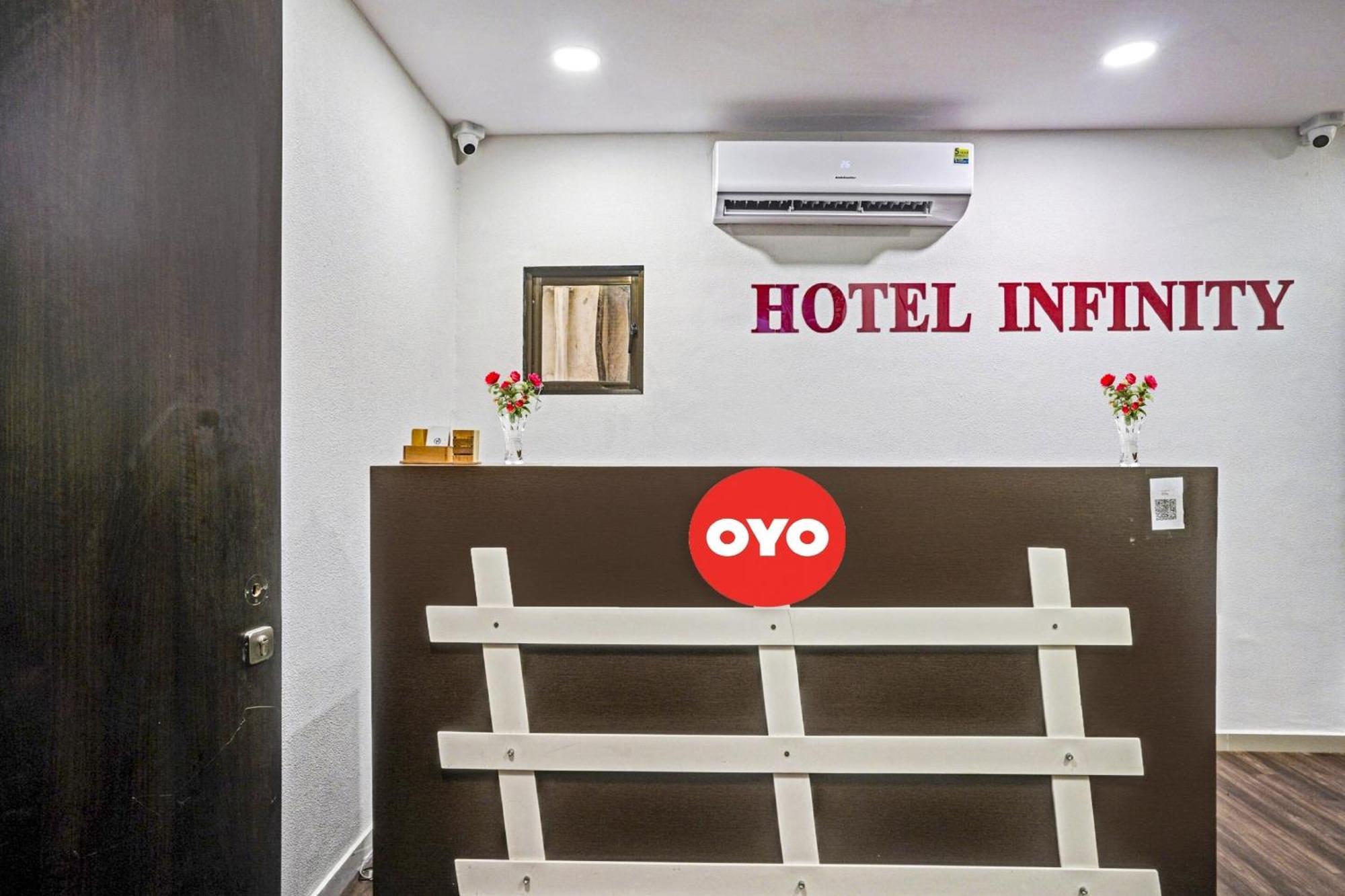 Hotel O Infinity Surat Luaran gambar